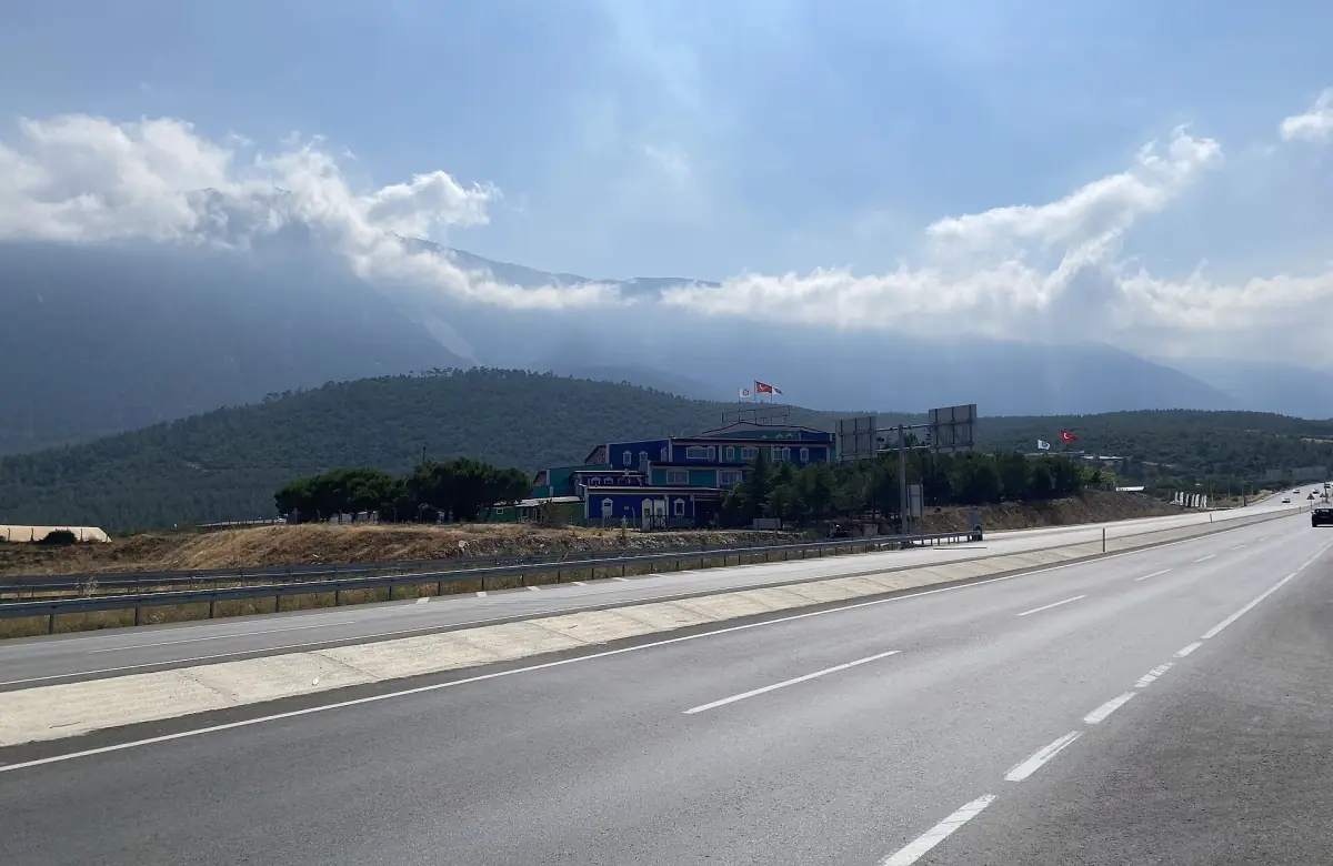 Une route nationale dans la province de Denizli